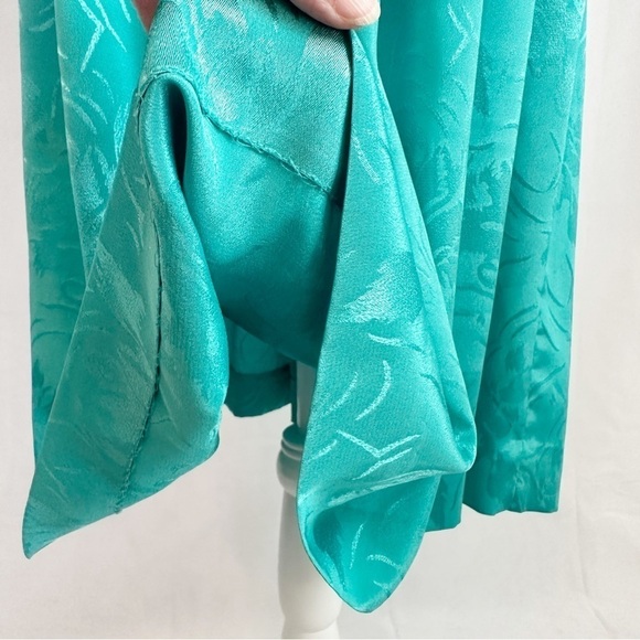 Vintage 80s Leslie Fay Teal Floral Embossed Jacquard Satin Pleated Shirt Dress - Picture 7 of 15